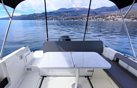 Motorboat Beneteau Antares 8 OB2, Mercury 250 250hp
