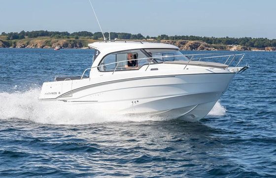 Motorboat Beneteau Antares 8 OB2, Mercury 250 250hp