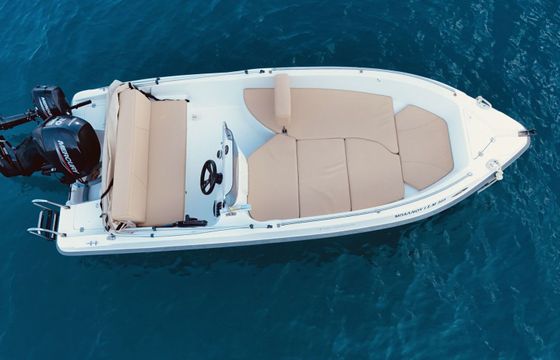 Motorboat Nireus - Milos 2023