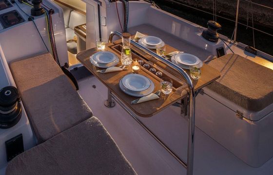 Sailboat Beneteau First 36 11.98m