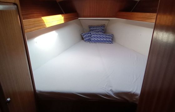 Sailboat Bavaria 42 Cruiser 12.8m