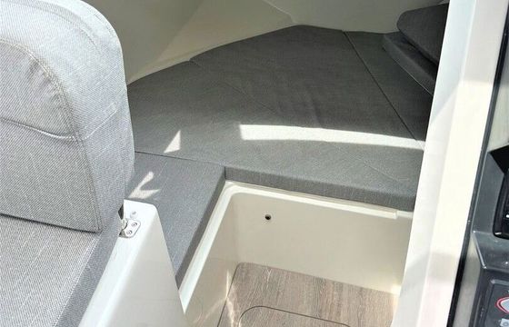 Motorboat Quicksilver 675 Weekend 225hp