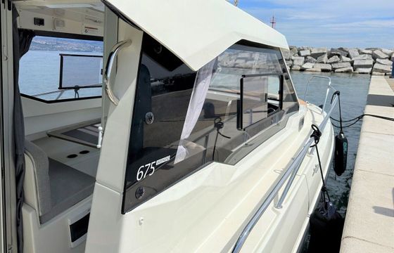 Motorboat Quicksilver 675 Weekend 225hp