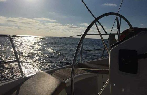 Sailboat Beneteau Oceanis 440 13.6m