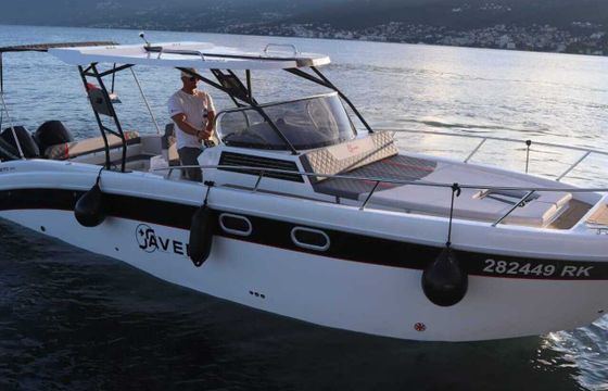 Motorboat Saver 870WA 400hp