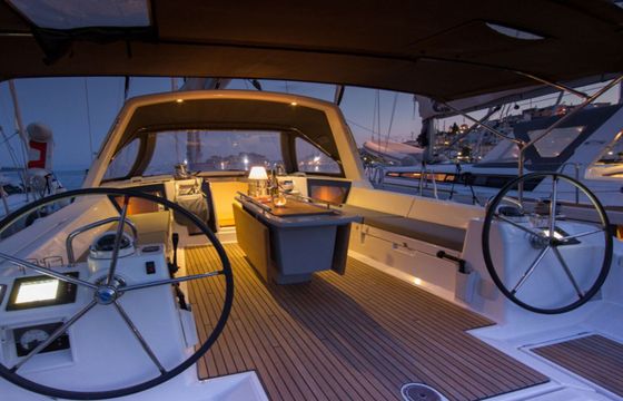 Sailboat Beneteau Oceanis 45 13m