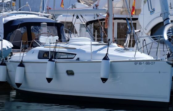 Sailboat Jeanneau Sun Odyssey 32i 9.6m