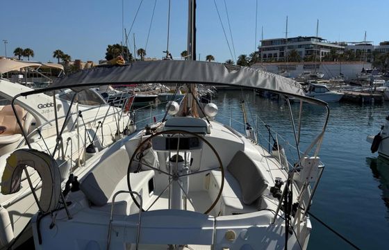 Sailboat Jeanneau Sun Odyssey 32i 9.6m