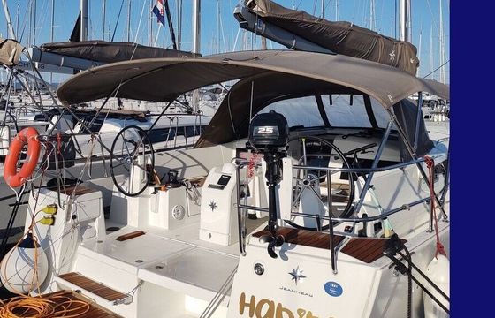 Sailboat Jeanneau Sun Odyssey 440 13m