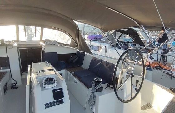 Sailboat Jeanneau Sun Odyssey 440 13m