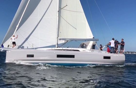 Sailboat BENETEAU OCEANIS 46.1 14.6m
