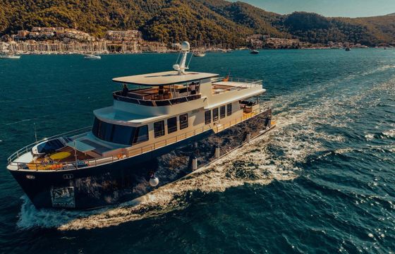Motor yacht Custom built luxury Motor yacht Trawler 1440hp