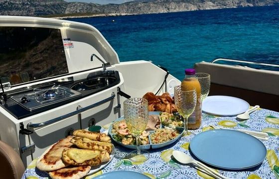 Motorboat Quicksilver Activ 755 Cruiser 225hp