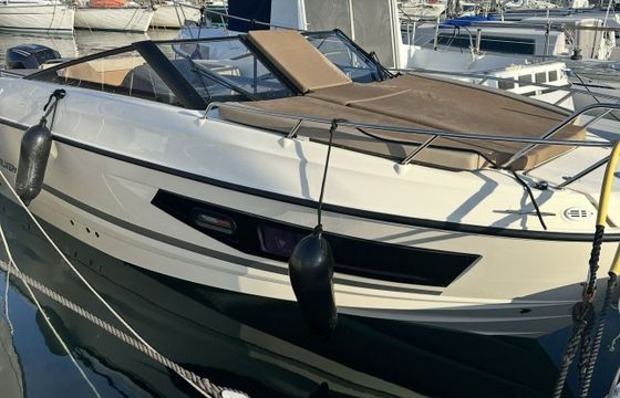 Motorboat Quicksilver Activ 755 Cruiser 225hp