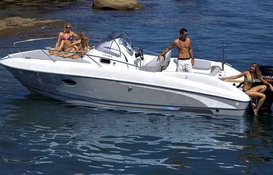 Motorboat Beneteau FLYER 750 SD 250hp