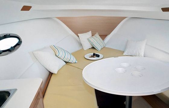 Motorboat Beneteau FLYER 750 SD 250hp