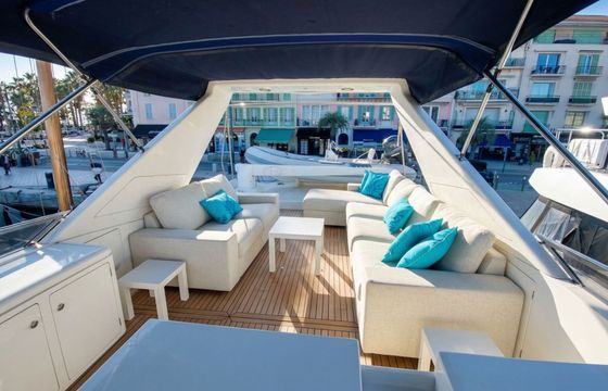 Motor yacht Falcon 82S 2400hp