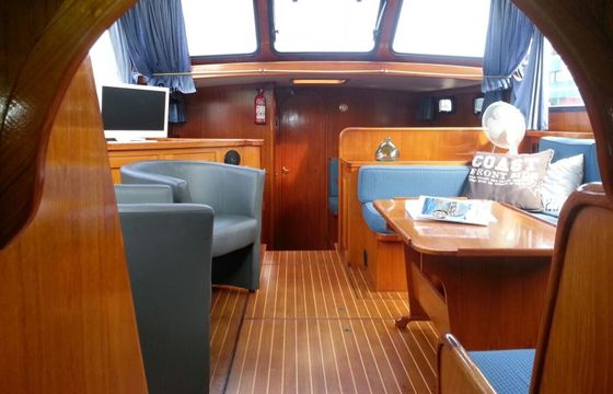 Motorboat Van der valk Valkkruiser Holtman 138hp