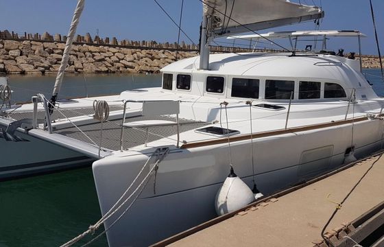 Catamaran LAGOON 380 S2 11.55m