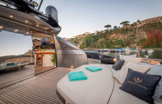 Motor yacht Sunseeker 75 Predator 640hp