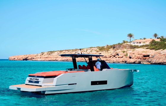 Motorboat DeAntonio Yachts D42 Open 900hp