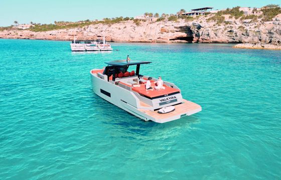 Motorboat DeAntonio Yachts D42 Open 900hp