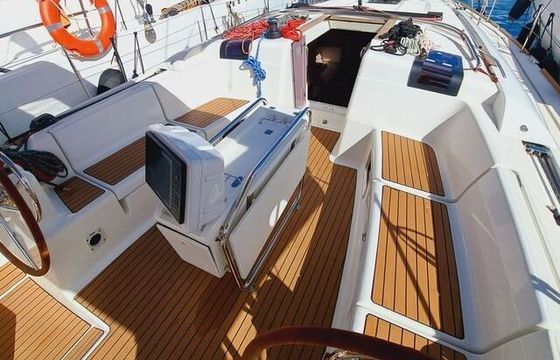 Sailboat Jeanneau Sun Odyssey 449 (Amarre incluido) 13m