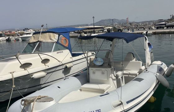 Motorboat MOSTRO 600 140hp