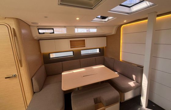 Sailboat DUFOUR 41 - MA ( 3D/2C) 12m