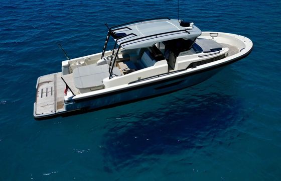 Motor yacht BLUE GAME BG42 870hp