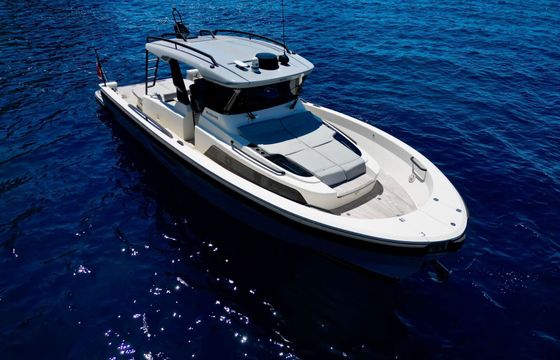 Motor yacht BLUE GAME BG42 870hp