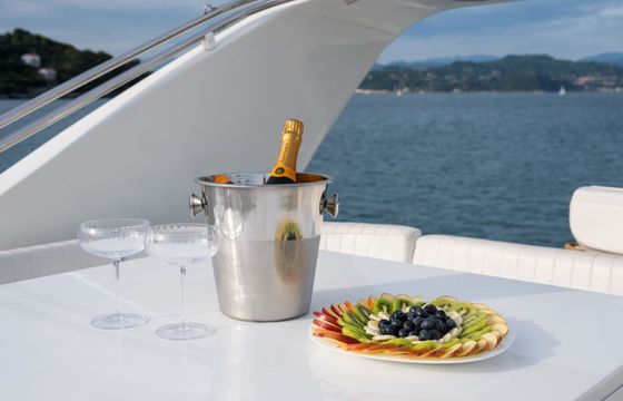 Motor yacht San Lorenzo 70 2400hp