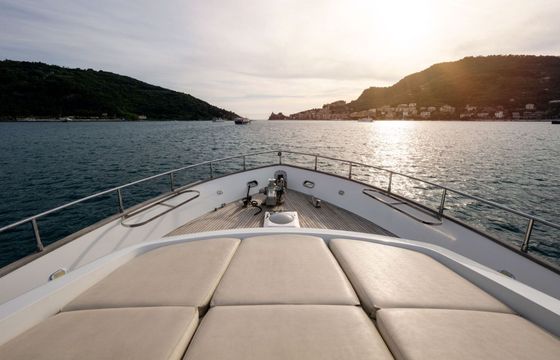 Motor yacht San Lorenzo 70 2400hp