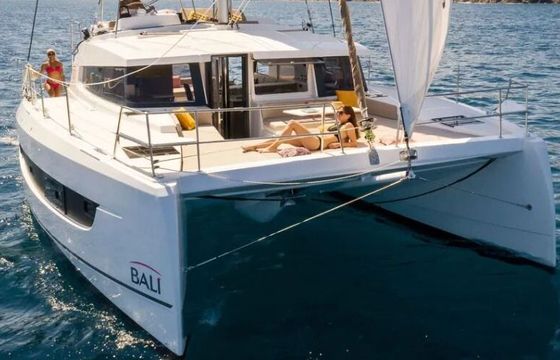 Catamaran Catana Group Bali 4.2 - 4 + 1 cab. 12m