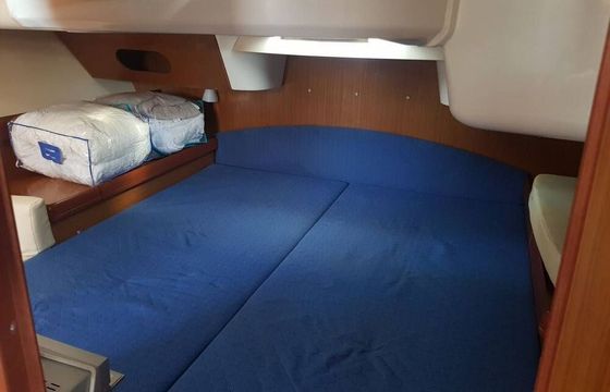 Sailboat Jeanneau Sun Odyssey 42 Ds 12m