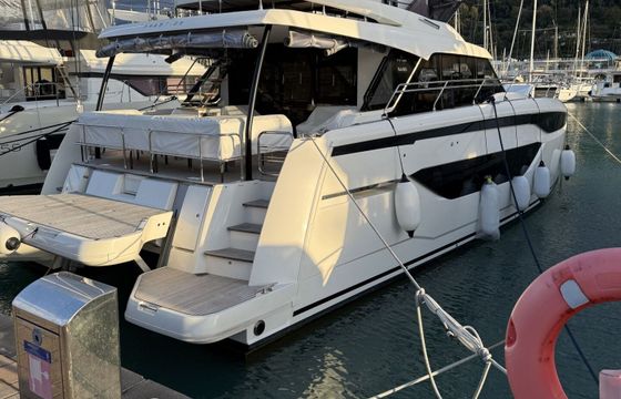 Catamaran Jeanneau Prestige m48 15m
