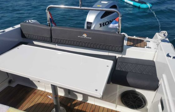 Motorboat Atlantic Suncruiser 730 250hp