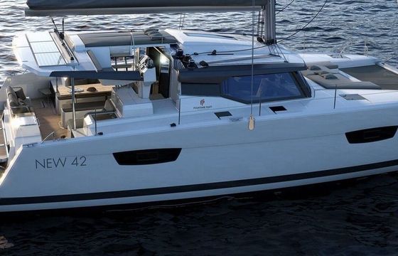 Catamaran Fountaine Pajot Astréa 42 12.58m