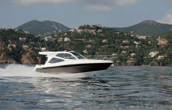 Motorboat Galeon 350 Htc