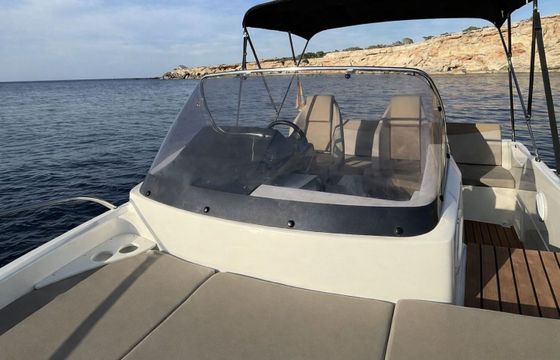 Motorboat Quicksilver Activ 605 Sundeck 150hp