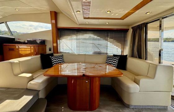Motor yacht Sunseeker 50 Manhattan 1600hp