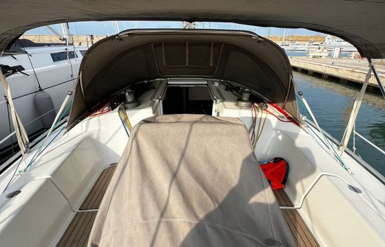 Sailboat Ponchin yacht Harmony 38 12m