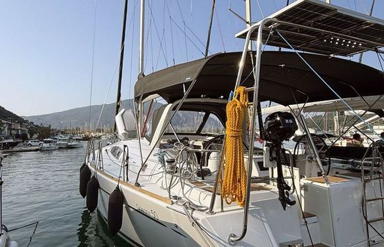Sailboat Beneteau Oceanis 50 15.24m