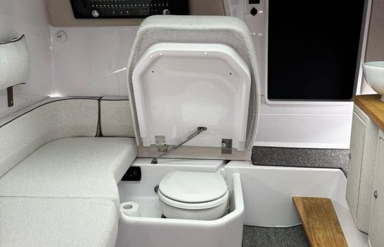 Motorboat Axopar 37 ST 600hp