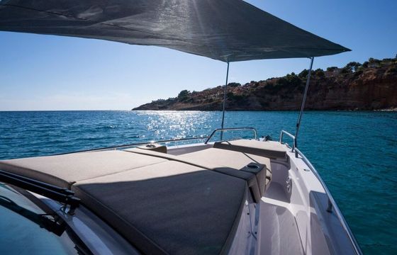 Motorboat Axopar 37 ST 600hp