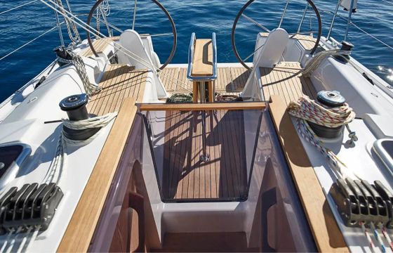 Sailboat Hanse 315 9.62m