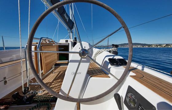 Sailboat Hanse 315 9.62m