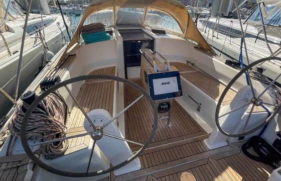 Sailboat Hanse 348 10.48m