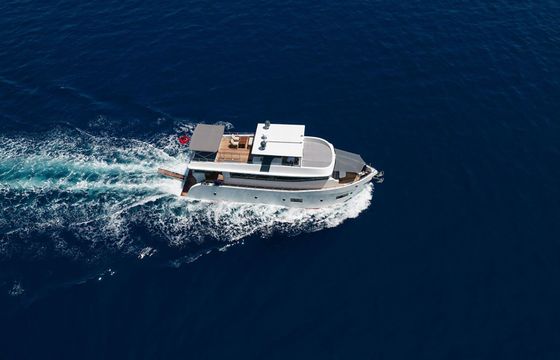 Motor yacht custom 2023 800hp