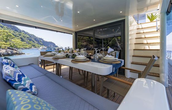Motor yacht custom 2023 800hp